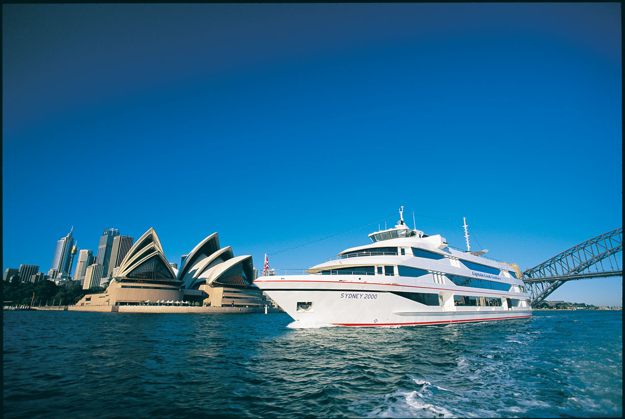 Captain Cook Cruises Sydney 2000